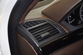 巴博斯60S龙年纪念版