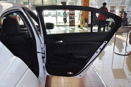 2013款本田雅阁2.0L