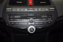 2013款本田雅阁2.0L