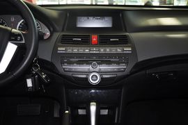2013款本田雅阁2.0L