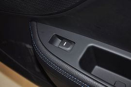 2012款现代飞思Veloster