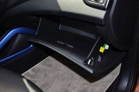 2012款现代飞思Veloster