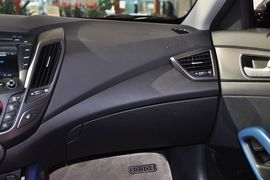 2012款现代飞思Veloster