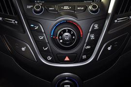 2012款现代飞思Veloster