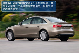 2013款奥迪A4L青岛试驾实拍