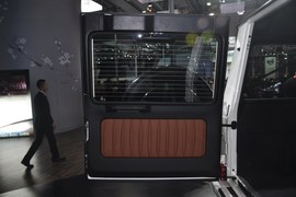 奔驰G63