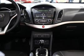 江淮瑞风S5广州车展实拍