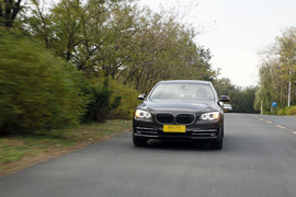 2013款宝马740Li豪华型深度测试