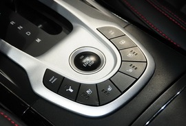 2013款比亚迪思锐VS北汽绅宝