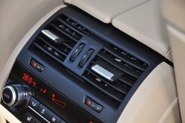 2013款宝马535Li行政型