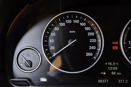 2013款宝马535Li行政型