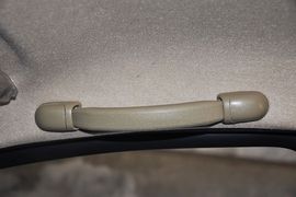 2012款吉利全球鹰熊猫1.0L手动标准型