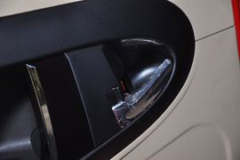 2012款吉利全球鹰熊猫1.0L手动标准型