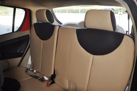 2012款吉利全球鹰熊猫1.0L手动标准型