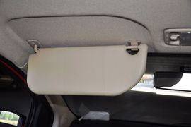 2012款吉利全球鹰熊猫1.0L手动标准型