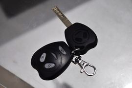 2012款吉利全球鹰熊猫1.0L手动标准型