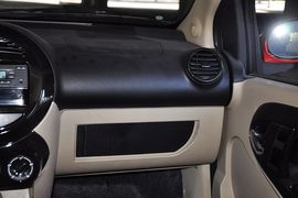 2012款吉利全球鹰熊猫1.0L手动标准型