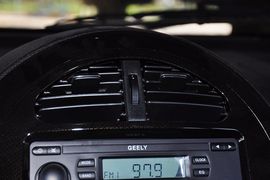 2012款吉利全球鹰熊猫1.0L手动标准型