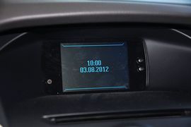 2012款福特福克斯三厢1.6L手自一体舒适型