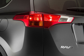 2013款丰田RAV4