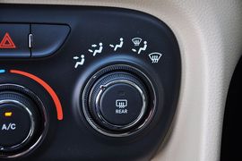 2012款菲亚特菲翔1.4T手动悦享版