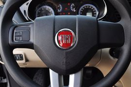 2012款菲亚特菲翔1.4T手动悦享版