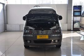 2013款风行菱智1.6L手动豪华型