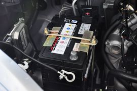 2013款风行菱智1.6L手动豪华型