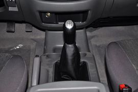 2013款风行菱智1.6L手动豪华型