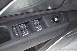 2013款奥迪S8