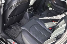 2013款奥迪S8