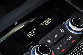 2013款奥迪S8