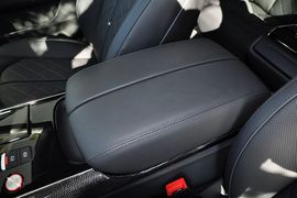 2013款奥迪S8