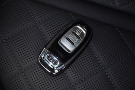 2013款奥迪S8