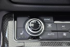 2013款奥迪S8