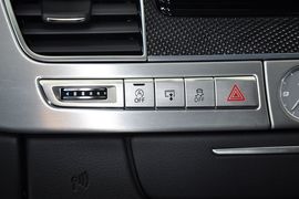 2013款奥迪S8
