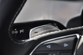 2013款奥迪S8