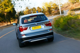 2012款宝马X3对比试驾图解