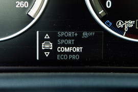 2012款宝马X3对比试驾图解