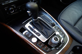 2012款奥迪Q5对比试驾图解