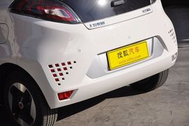 2012款荣威E50纯电动车