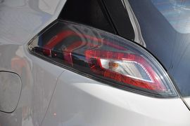 2012款荣威E50纯电动车