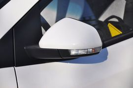 2012款荣威E50纯电动车