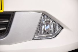 2012款荣威E50纯电动车
