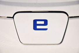 2012款荣威E50纯电动车
