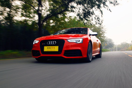 2012款奥迪RS5