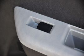 2013款铃木奥拓1.0L自动豪华型