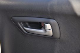 2013款铃木奥拓1.0L自动豪华型