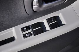 2013款铃木奥拓1.0L自动豪华型