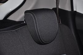 2013款铃木奥拓1.0L自动豪华型